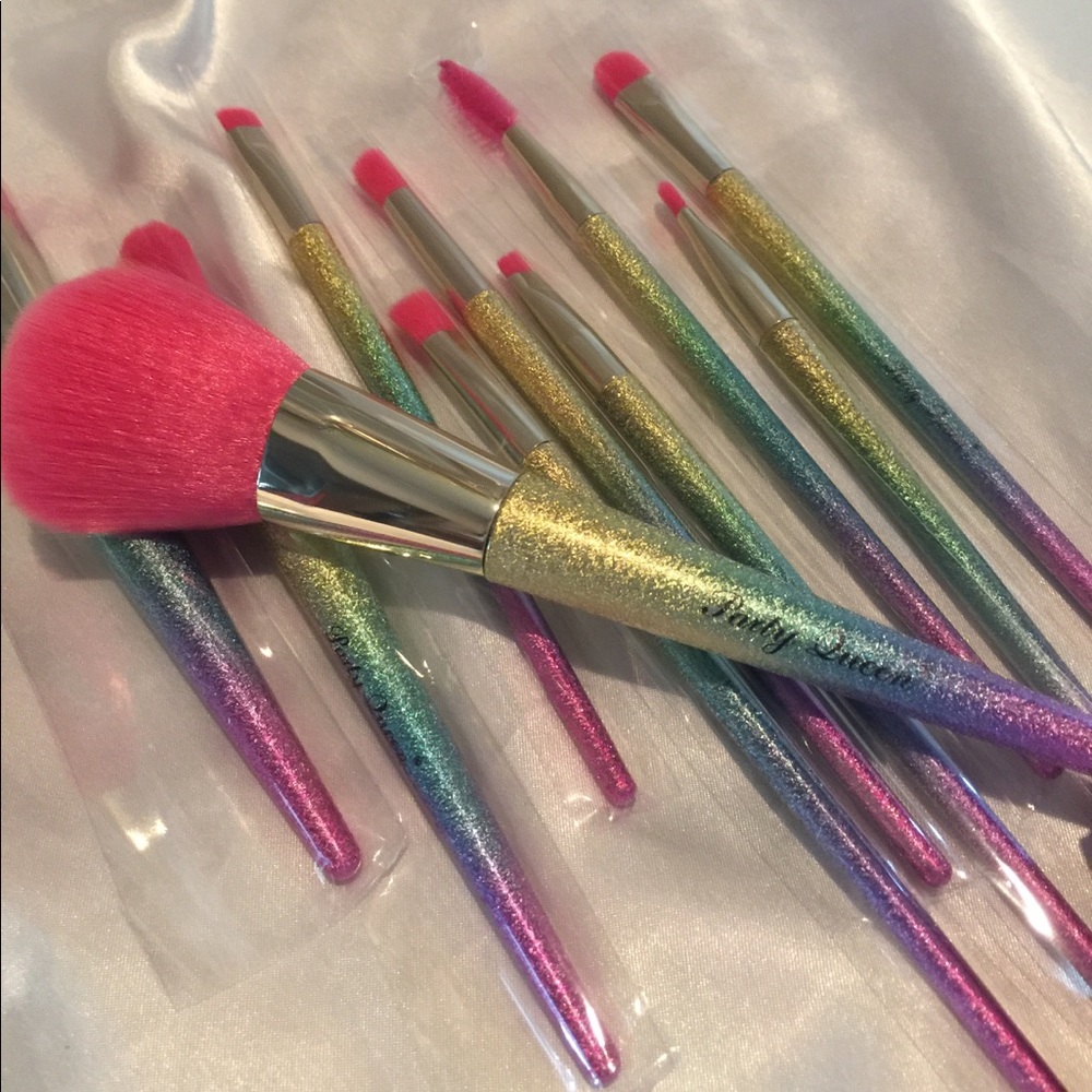 🦋10 Party Queen Rainbow Glitter Makeup Brush Set